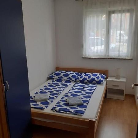 Senoina Ulica 36 Jm Apartment Pula Bagian luar foto